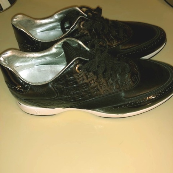 Louis Vuitton Ladies Shoes - Picture 1 of 2